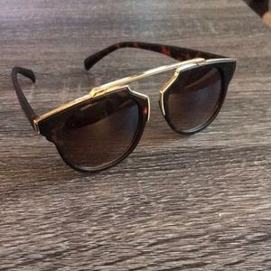 Brown Tortoise Shell Sunglasses